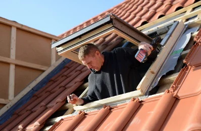 Pose de fenêtres de toit Velux à Sulignat
